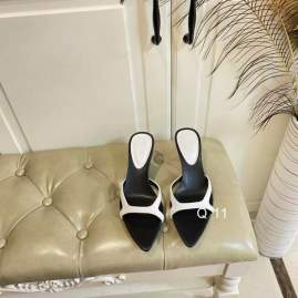 Picture of YSL Shoes _SKUYSLsz35-40Y070120690